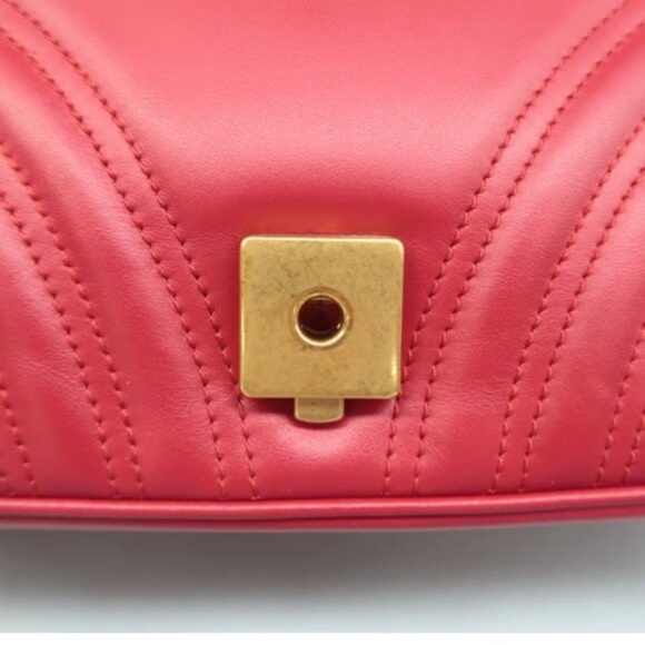 100% Authentic GUCCI Marmont Red Leather Shoulder Bag - Picture 9 of 12
